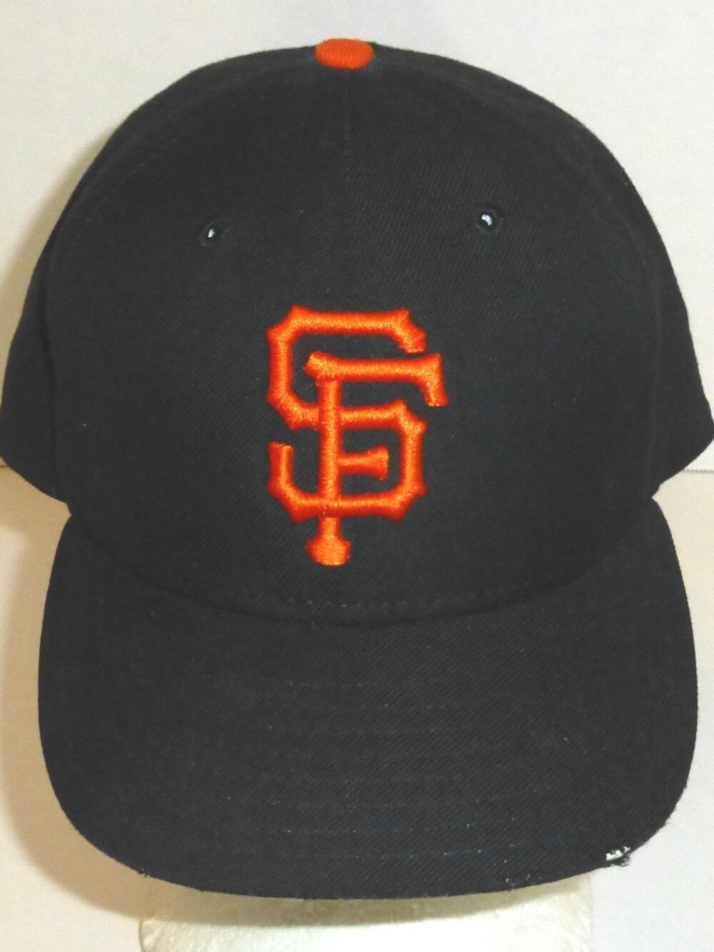 VTG New Era 59Fifty San Francisco Giants Fitted Wool Hat Size: 7 1/2 HAS HOLES